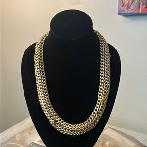 Elegant Gold-Tone Chain Necklace